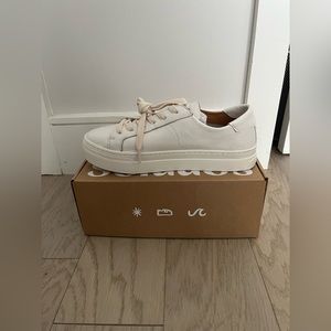 Soludos platform white sneaker size 8. Brand new